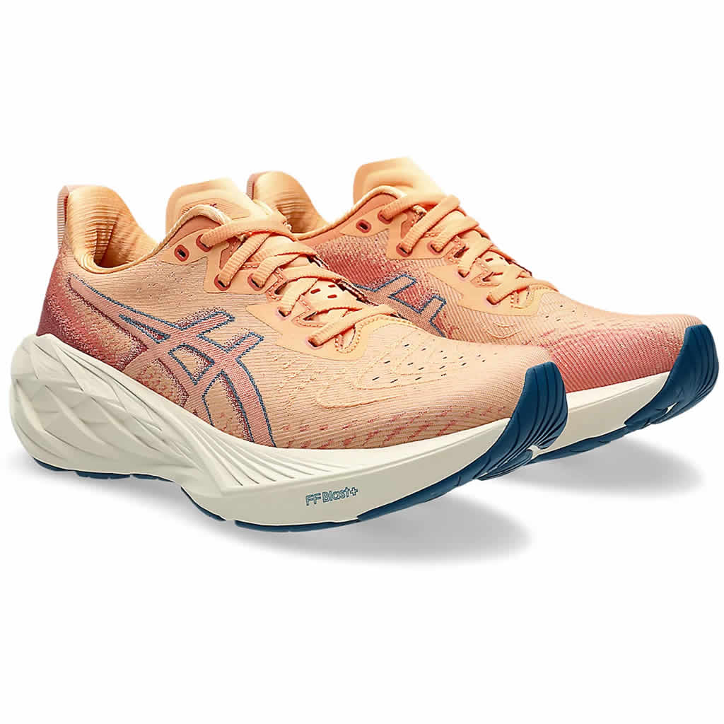 Women's Novablast 4