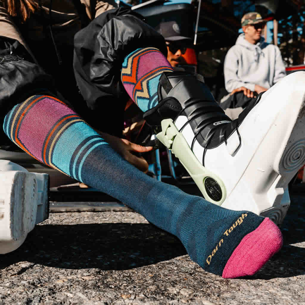 Darn Tough Echo Over-The-Calf Midweight Cushion Ski Snowboard Sock Women's