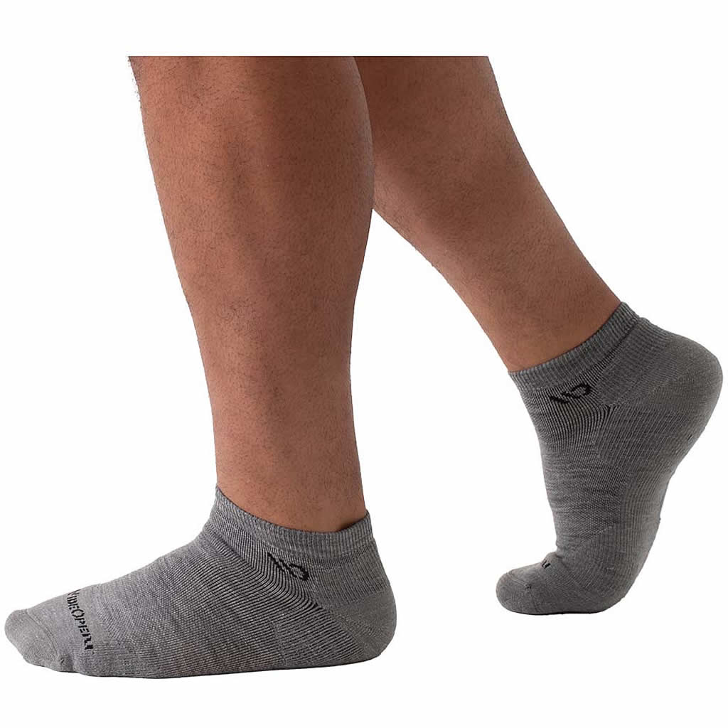 Men's Solid Midweight Cushion No Show Sock