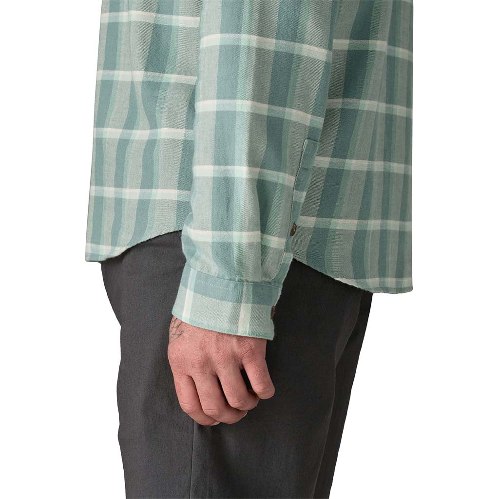 Men's Long-Sleeved Lightweight Fjord Flannel Shirt