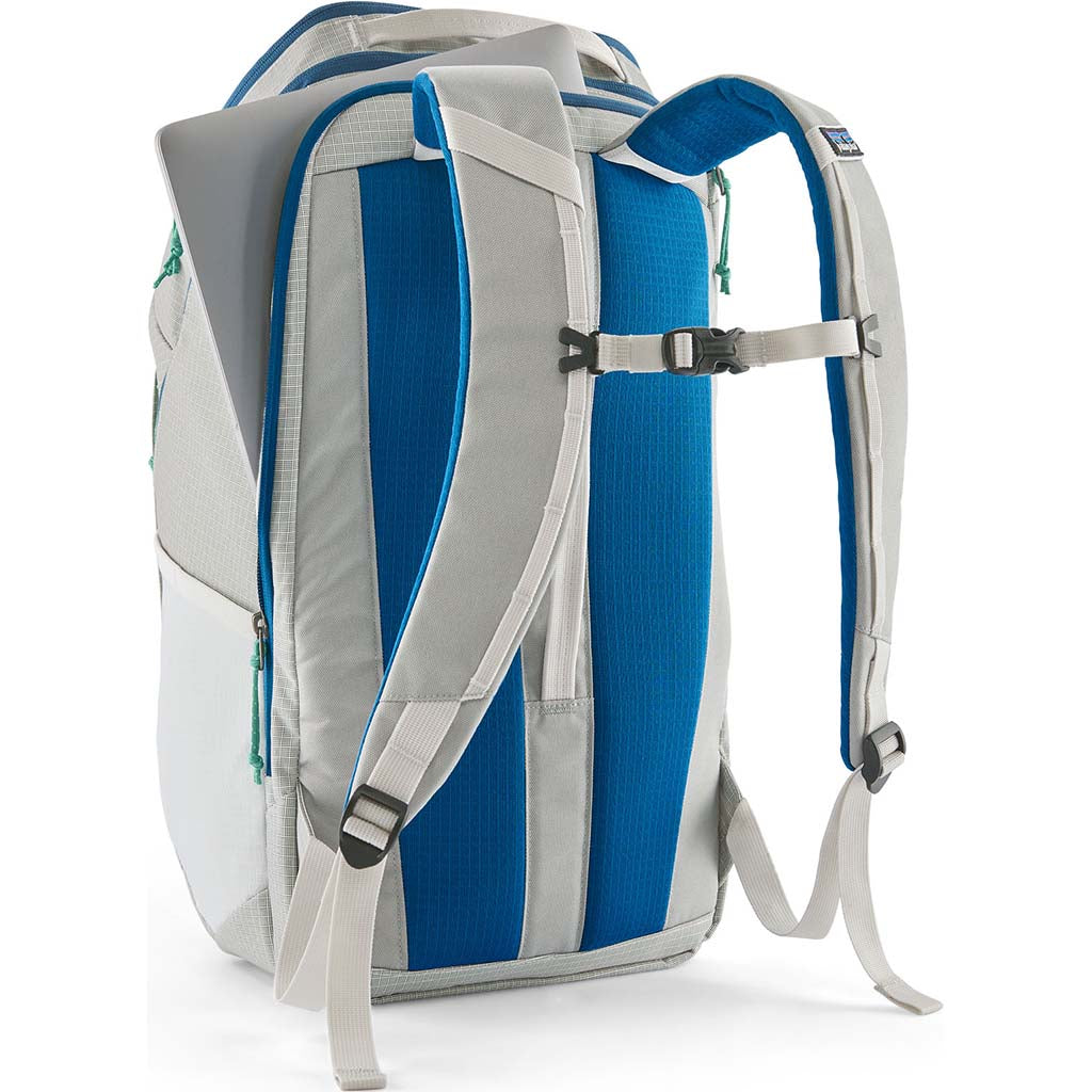 Black Hole Pack 32L