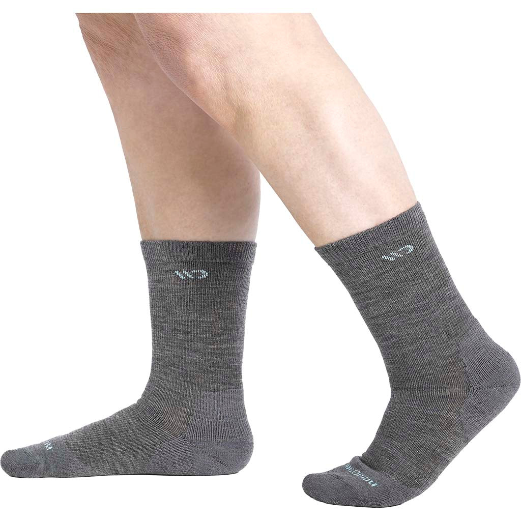 Women's Solid Cushioned Crew Socks