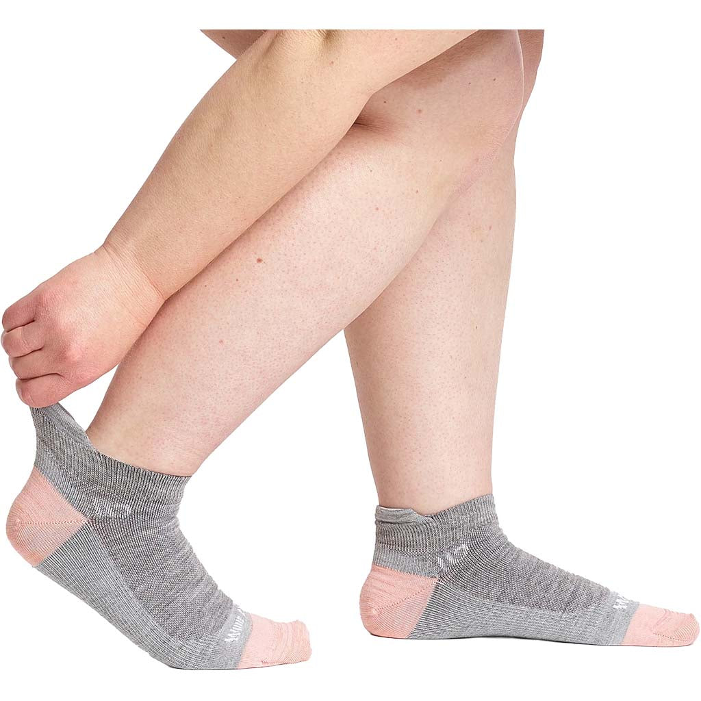 Women's Solid Lightweight Ankle Socks
