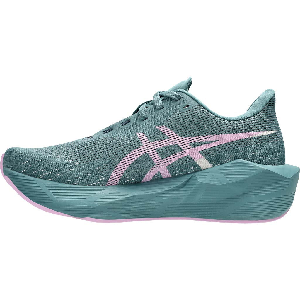 Women's Novablast 6