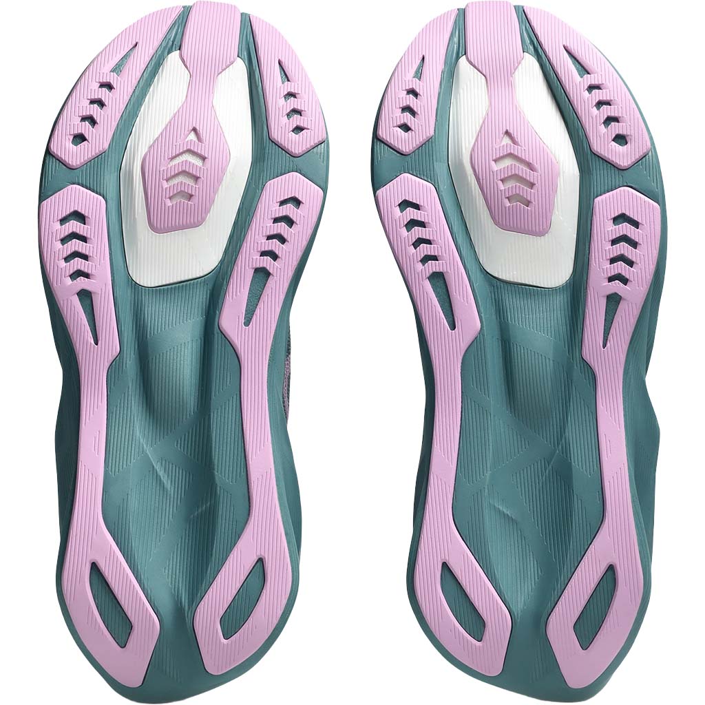 Women's Novablast 6
