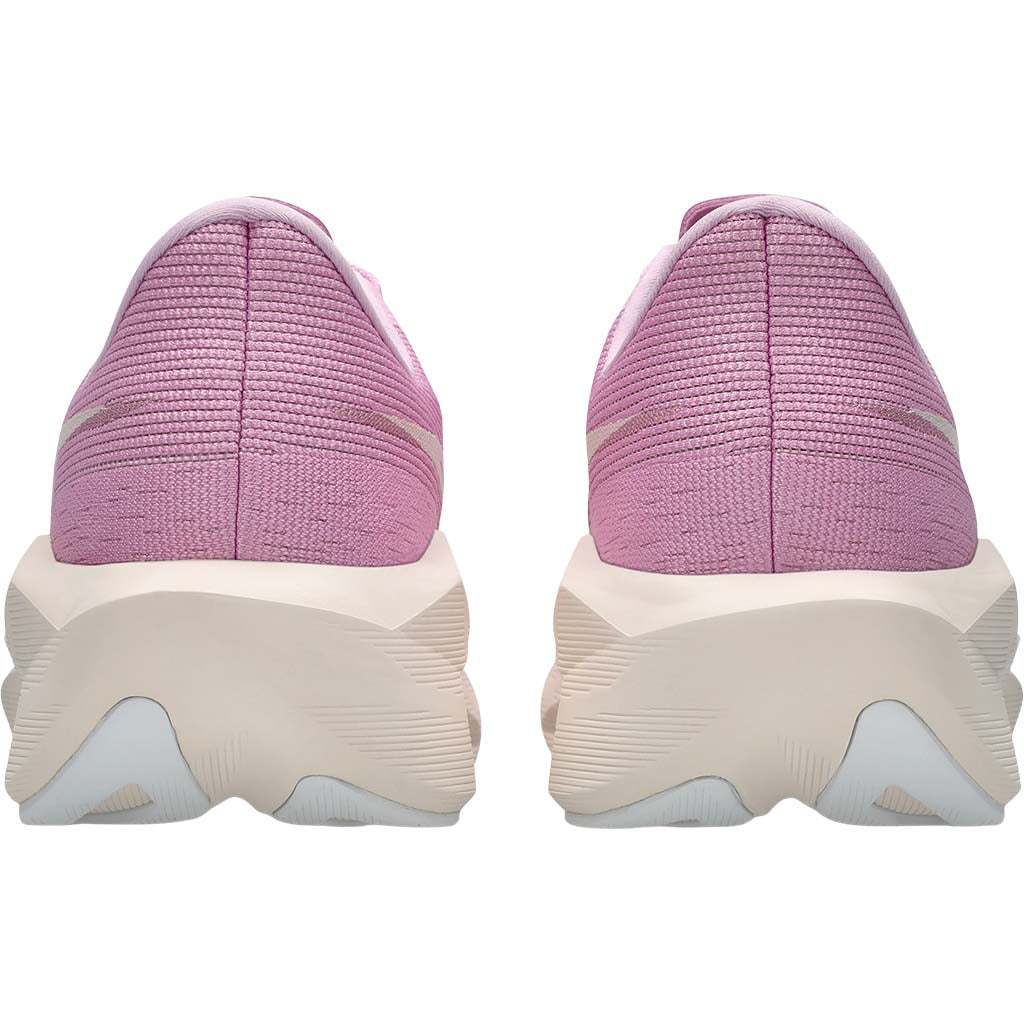 Women's Novablast 6