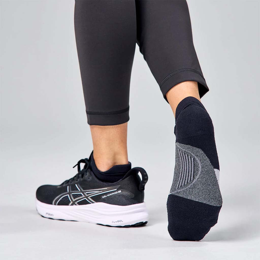 Elite Light Cushion No-Show Tab Socks