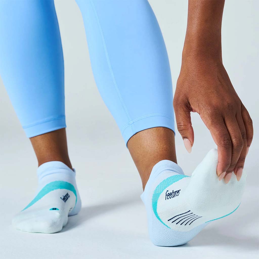 Elite Light Cushion No-Show Tab Socks