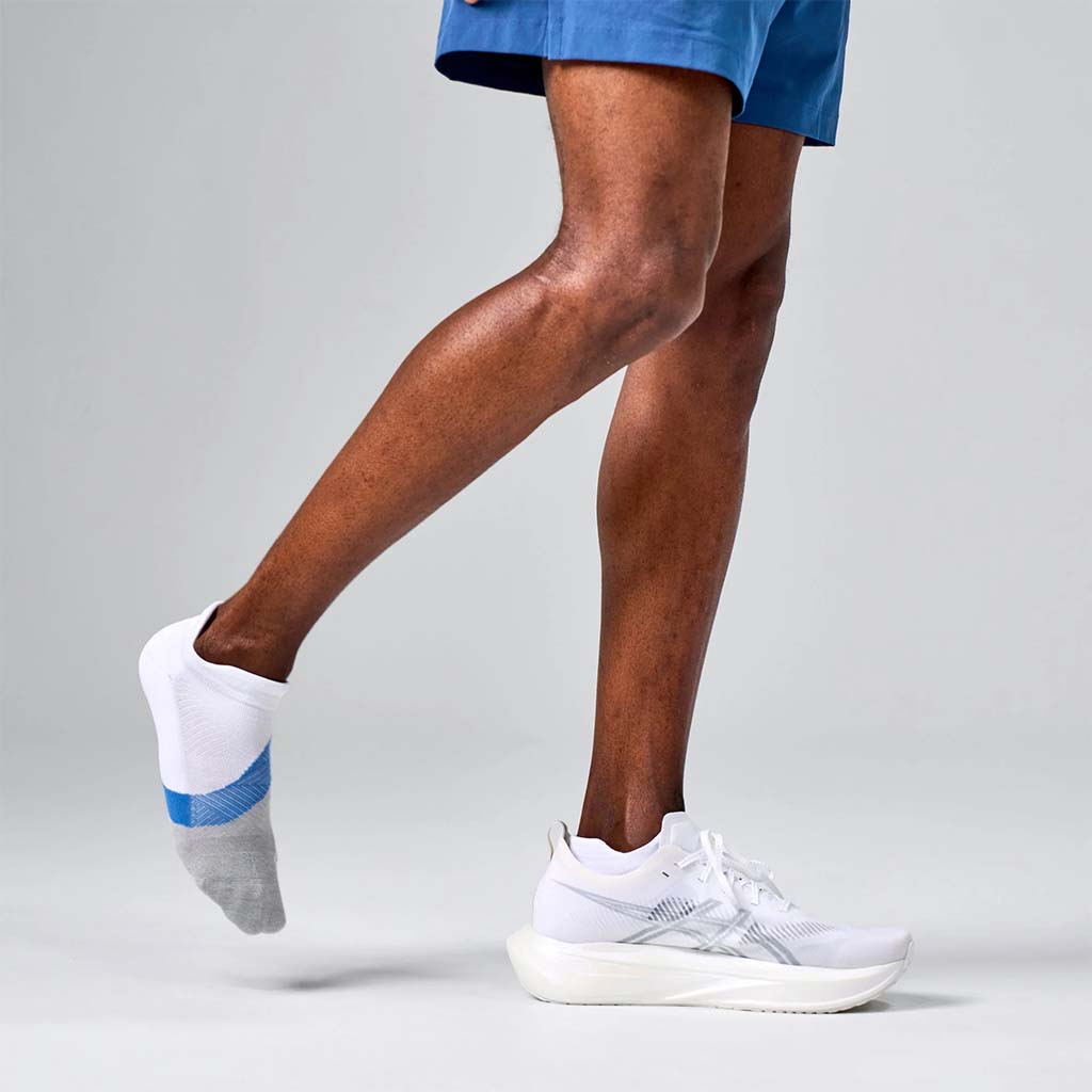 Elite Light Cushion No-Show Tab Socks