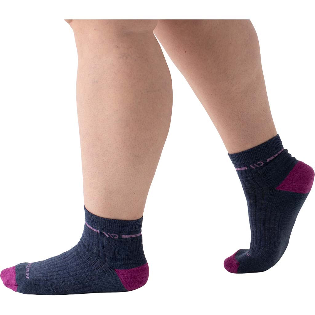 Women's Single Stripe Midweight Cushion Quarter Sock