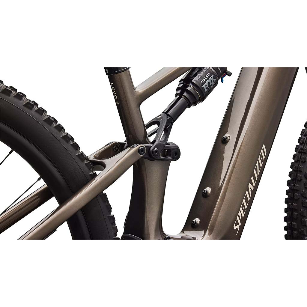 Levo R Comp Carbon