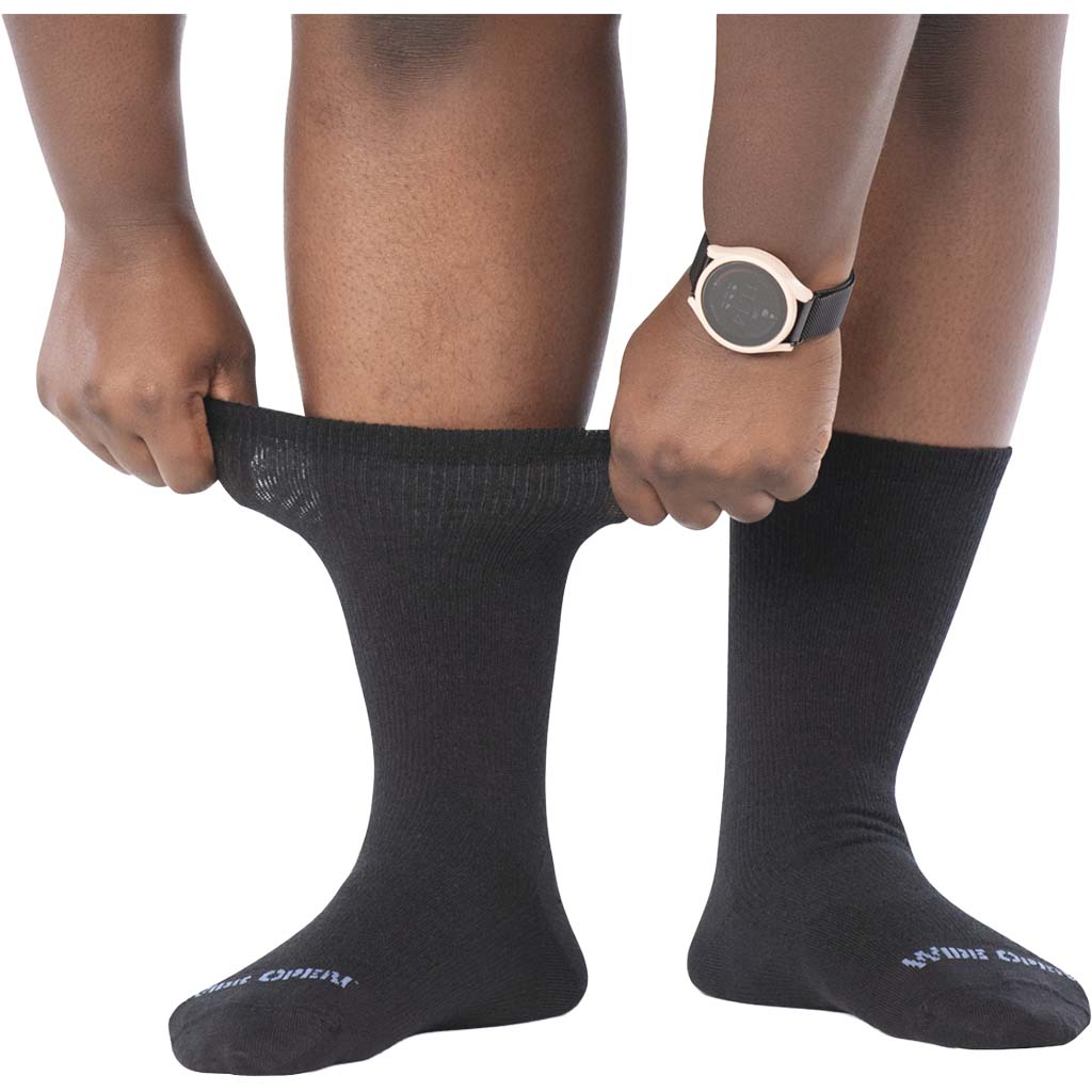 Women's Solid Basic Lightweight Crew Socks